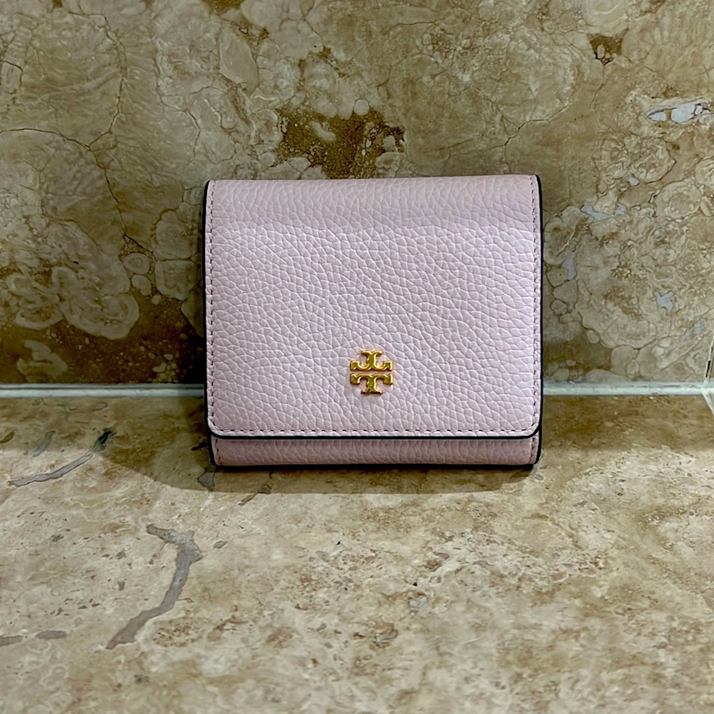 ❗️PRICE DROP❗️Tory Burch Trifold Wallet